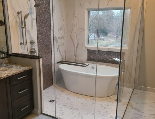 Bathtub and Shower room